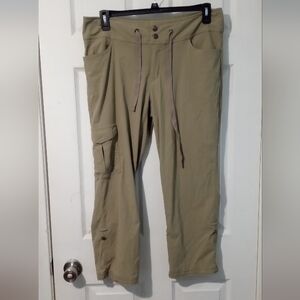 Columbia Women's Tan Capris with Cargo Pocket